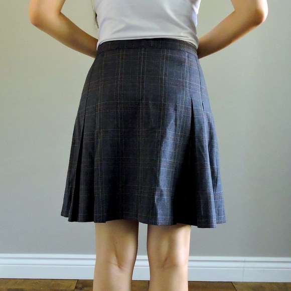Tristan Gray Plaid Knee-Length Wrap Skirt - Picture 7 of 10